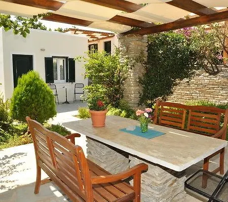 Apartment Handakas Mesaria (Andros)
